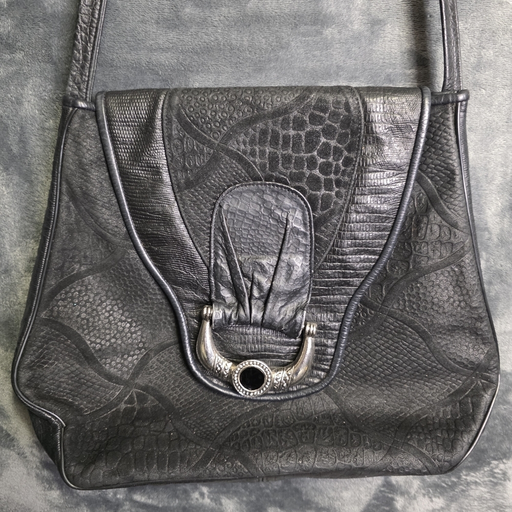 Genuine Leather By Donny Made In The USA Black Purse With Metal Hardware